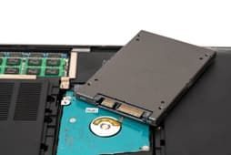 Коли необхідна заміна SSD на ноутбуці